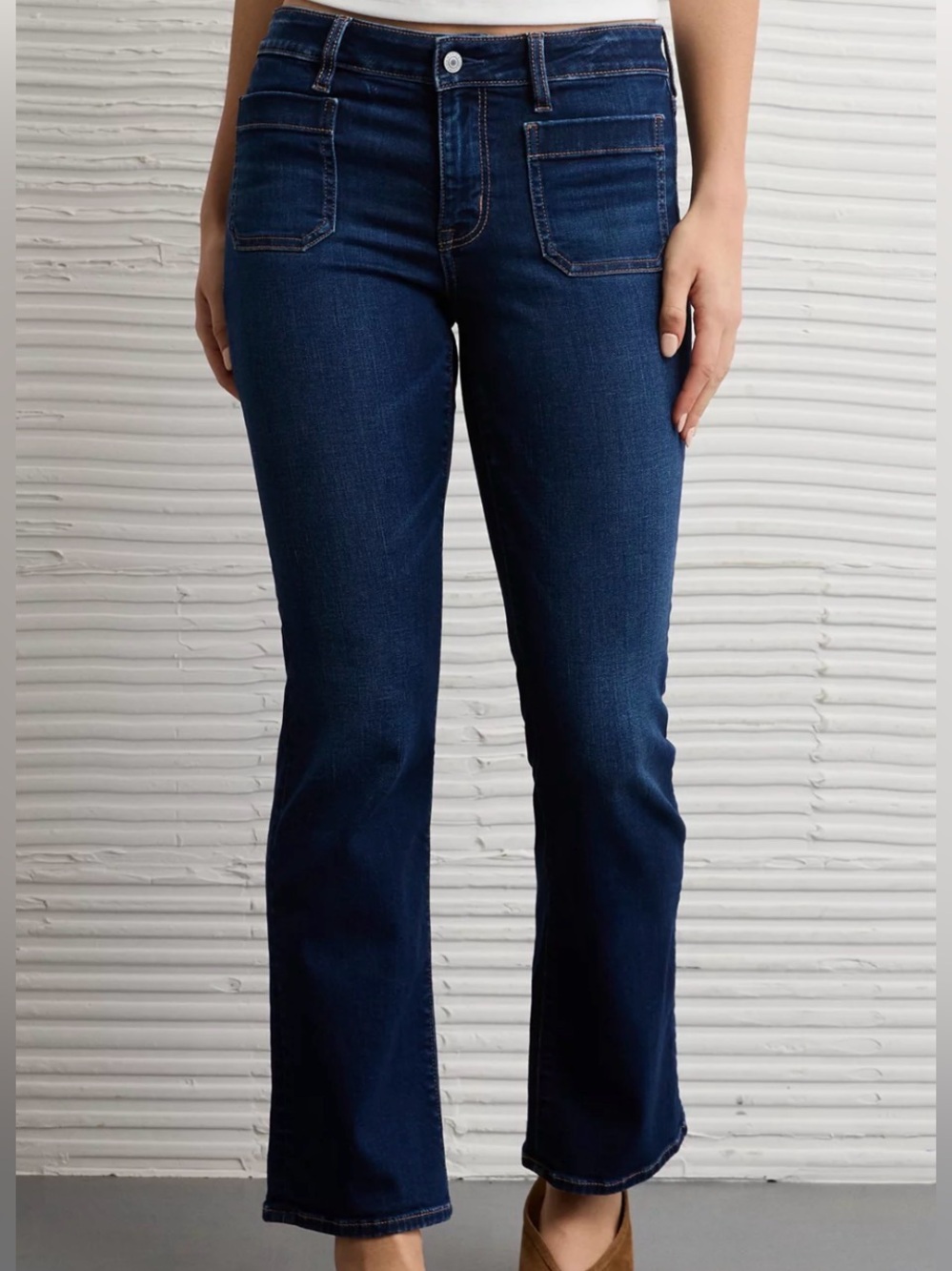 AE Next Level High-Waisted Kick Crop Jean